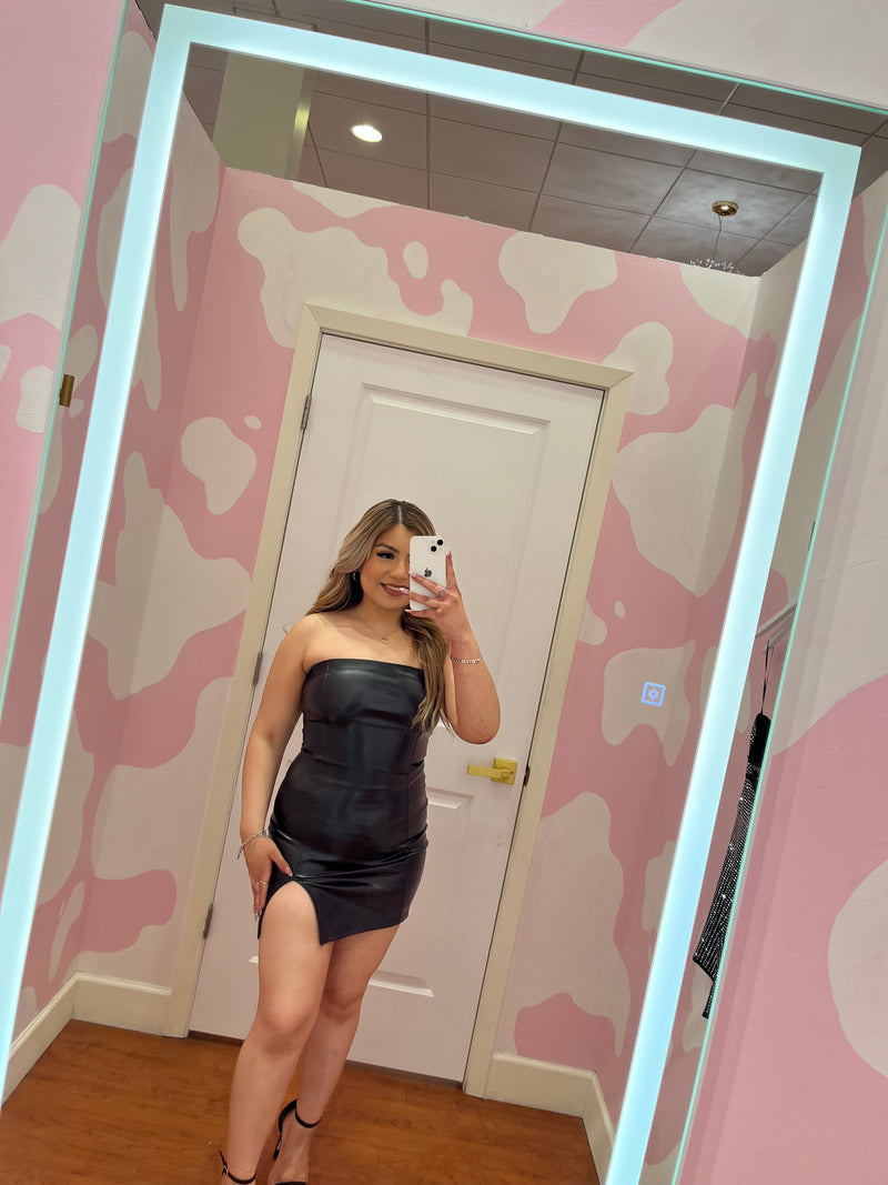 Pretty In Black
