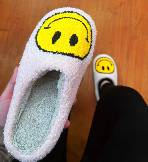 Happy Face Slippers- Pink